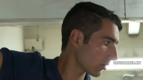 CMNM Caughtnaked: Straight Man Oral Sex in Bathroom – Part 1